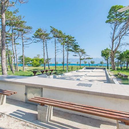 Apartments Keti Нін Екстер'єр фото
