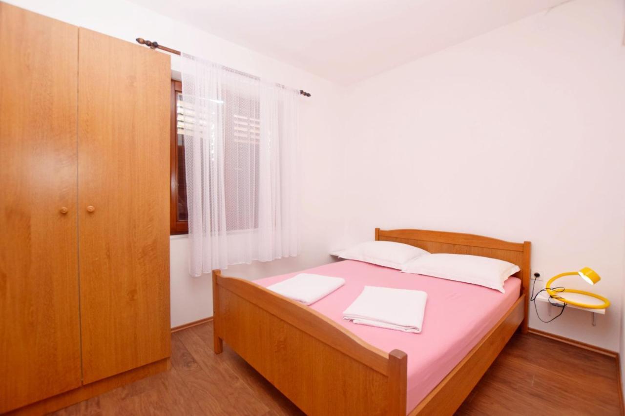 Apartments Keti Нін Екстер'єр фото