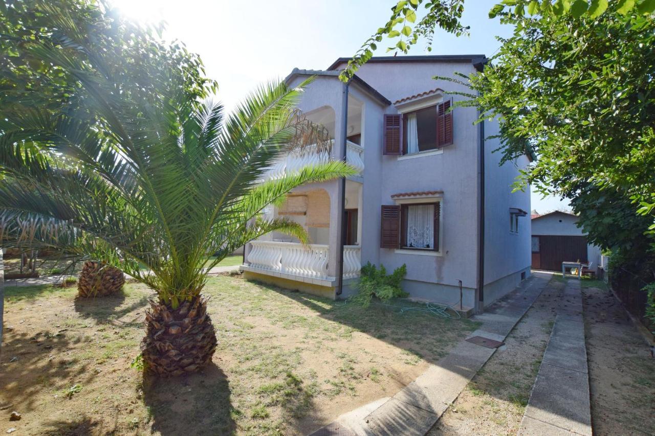 Apartments Keti Нін Екстер'єр фото