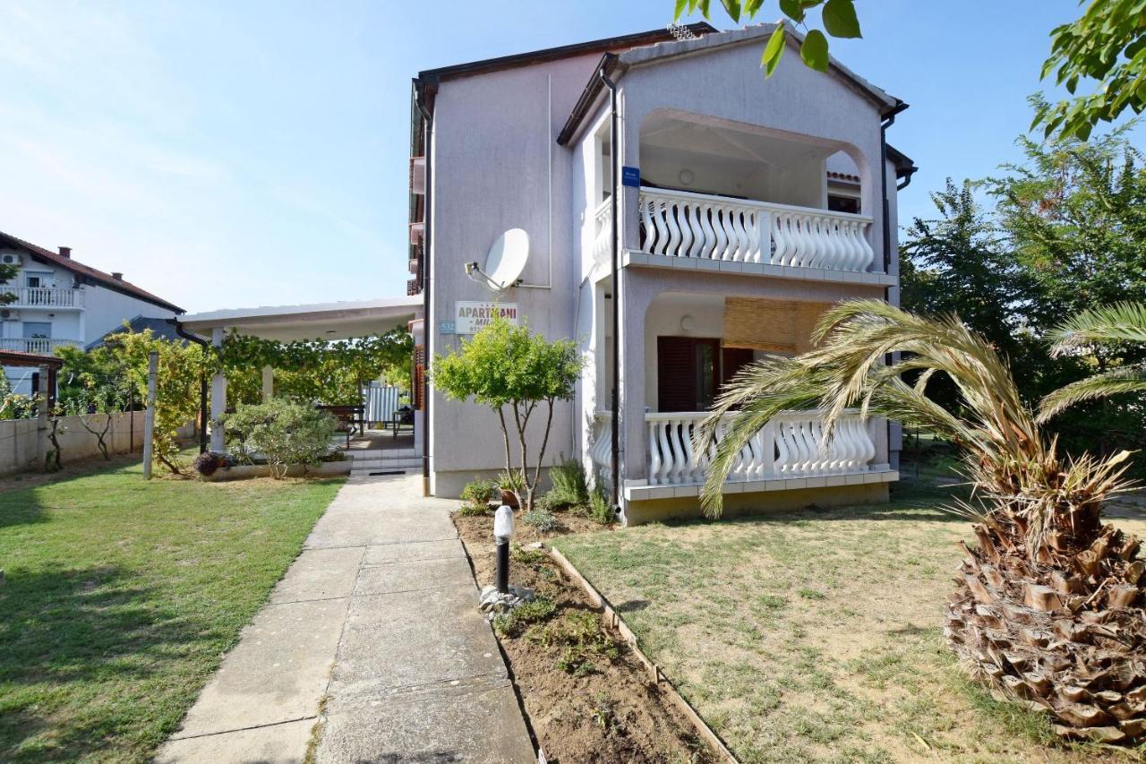 Apartments Keti Нін Екстер'єр фото